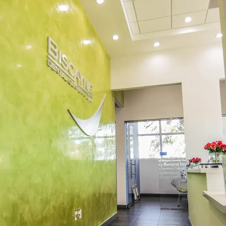 Biscayne Dental Center Front office dentist in north miami